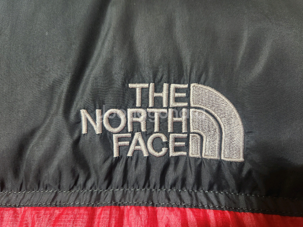 정품 노스페이스 눕시 구스다운 패딩점퍼--4