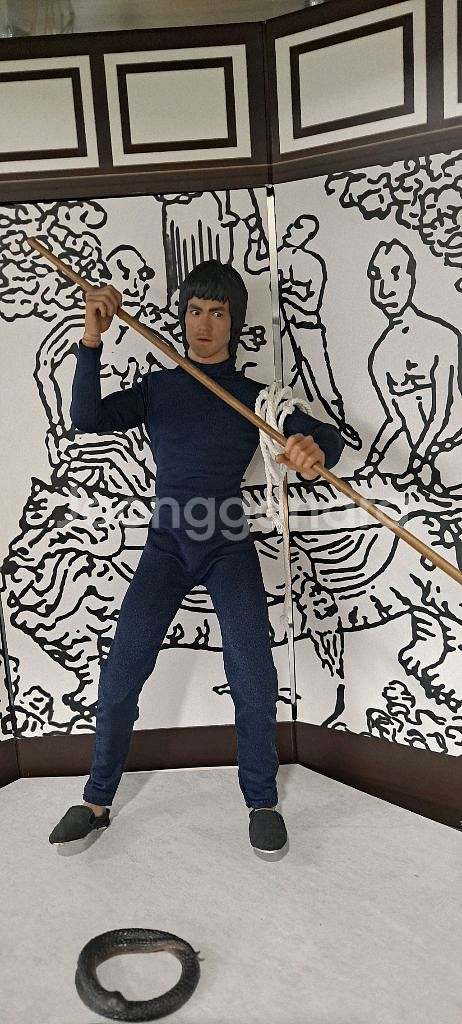 한정판 28cm용쟁호투 이소룡피규어 일본구입--1