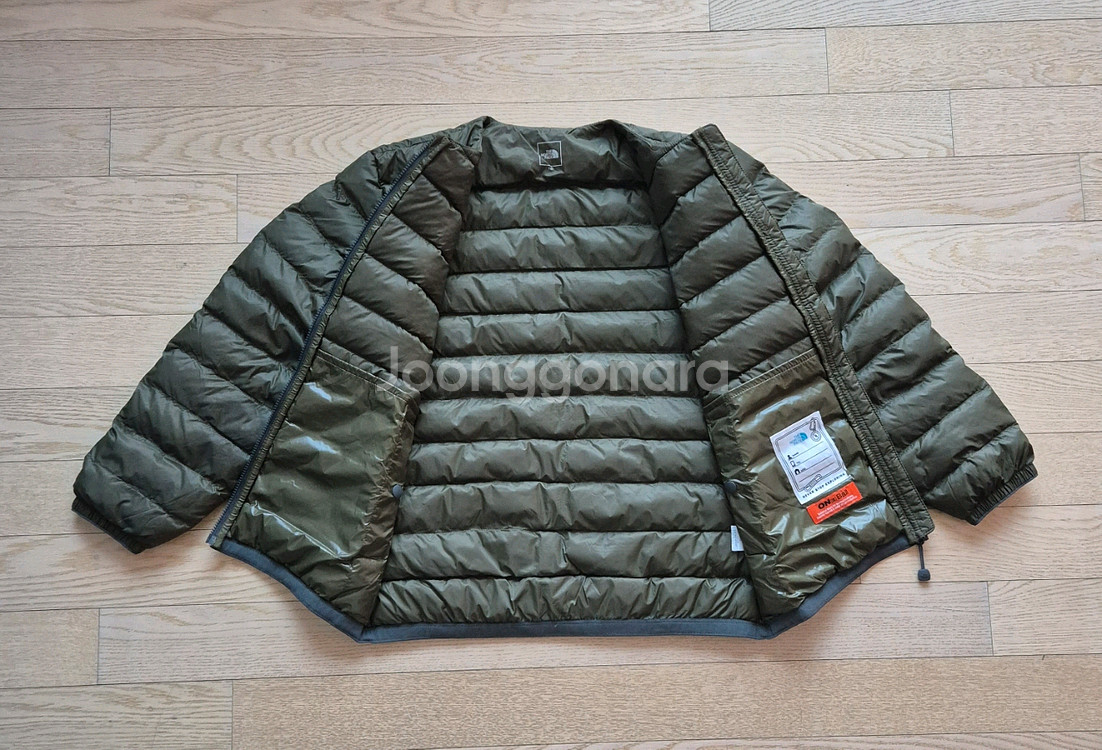 노스페이스 패딩점퍼 경량패딩 사이즈140--2