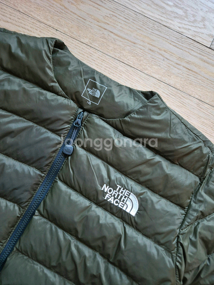 노스페이스 패딩점퍼 경량패딩 사이즈140--3