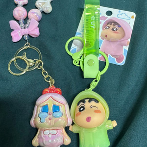 짱구 우비&크라이베이비 피규어 키링 판매