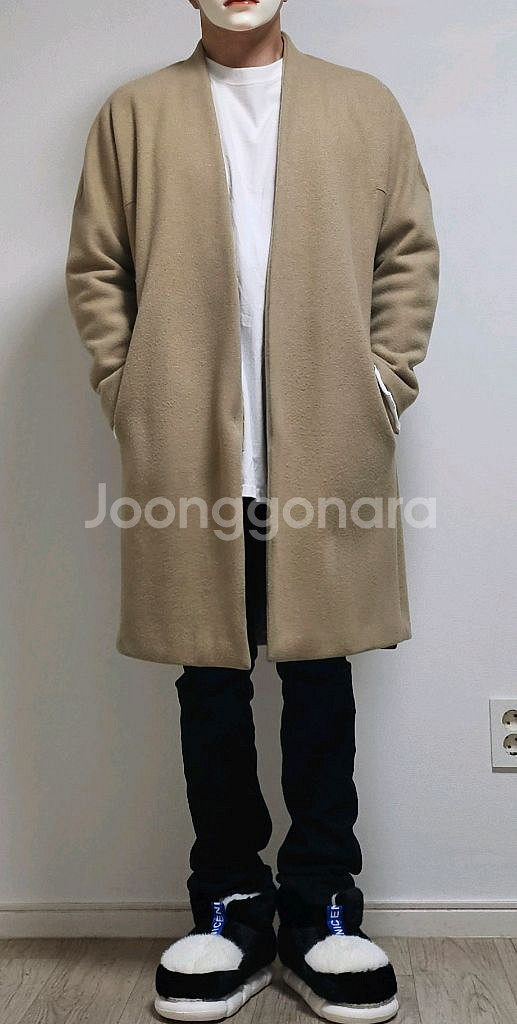 시스템옴므 베이지 코트 노카라 이종석 코트--2