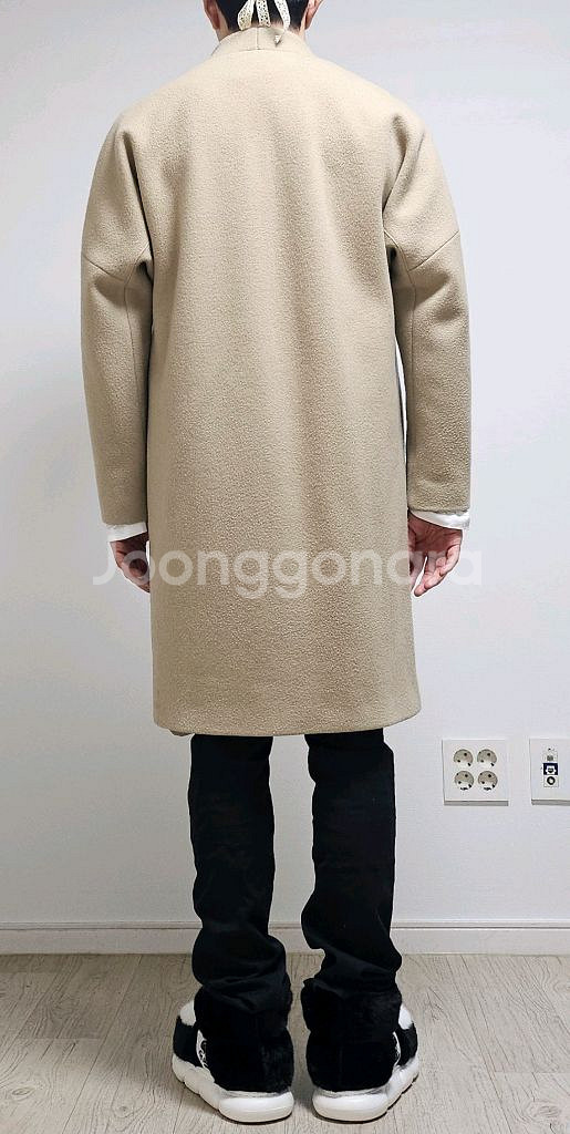 시스템옴므 베이지 코트 노카라 이종석 코트--3