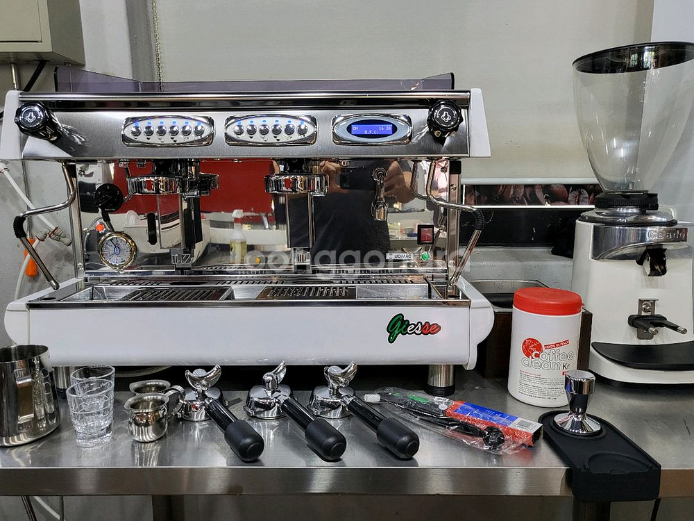 비에프씨 지에쎄 커피머신 체아도전자동그라인더 포함--0