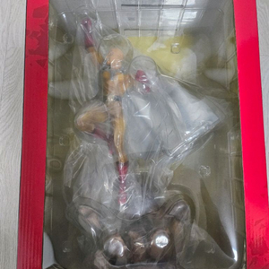 원펀맨 사이타마 운석파괴.Ver 피규어