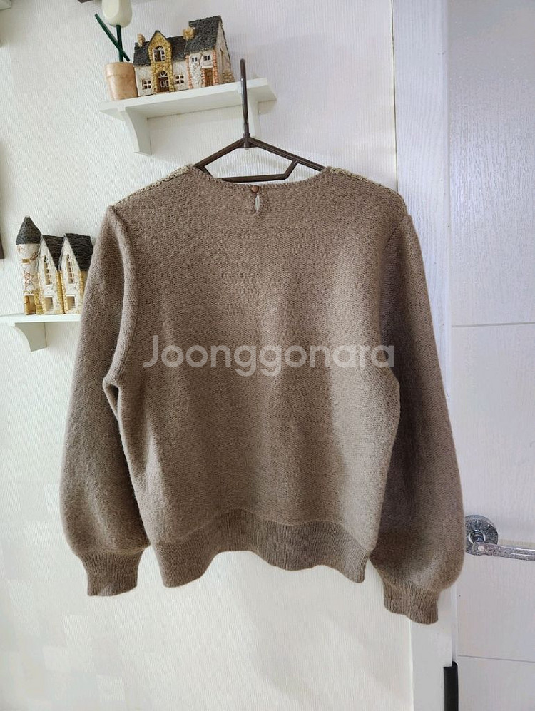 새상품!자수포인트 여성니트--1