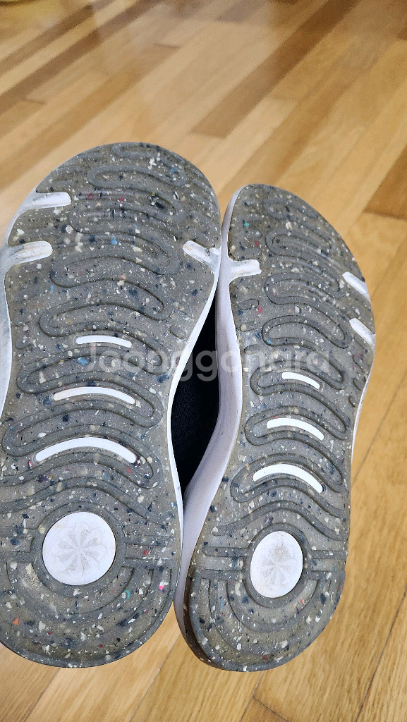 나이키 에어리프트 운동화240--5