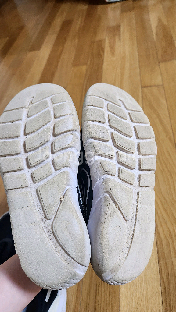 나이키 에어리프트 운동화240--4