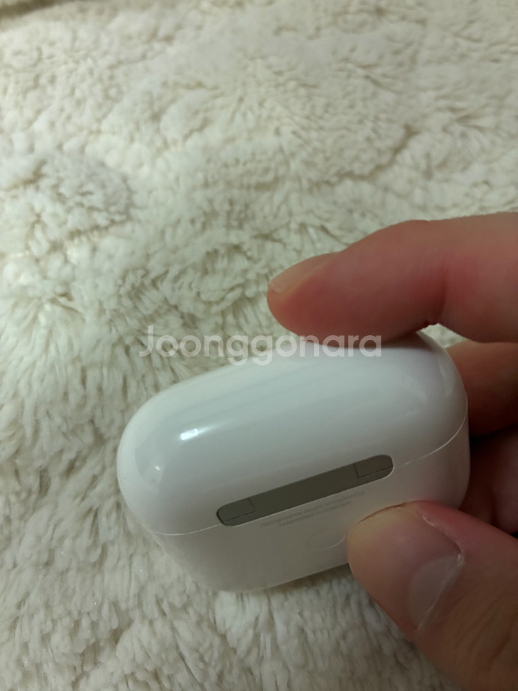 에어팟 3세대 본체--4