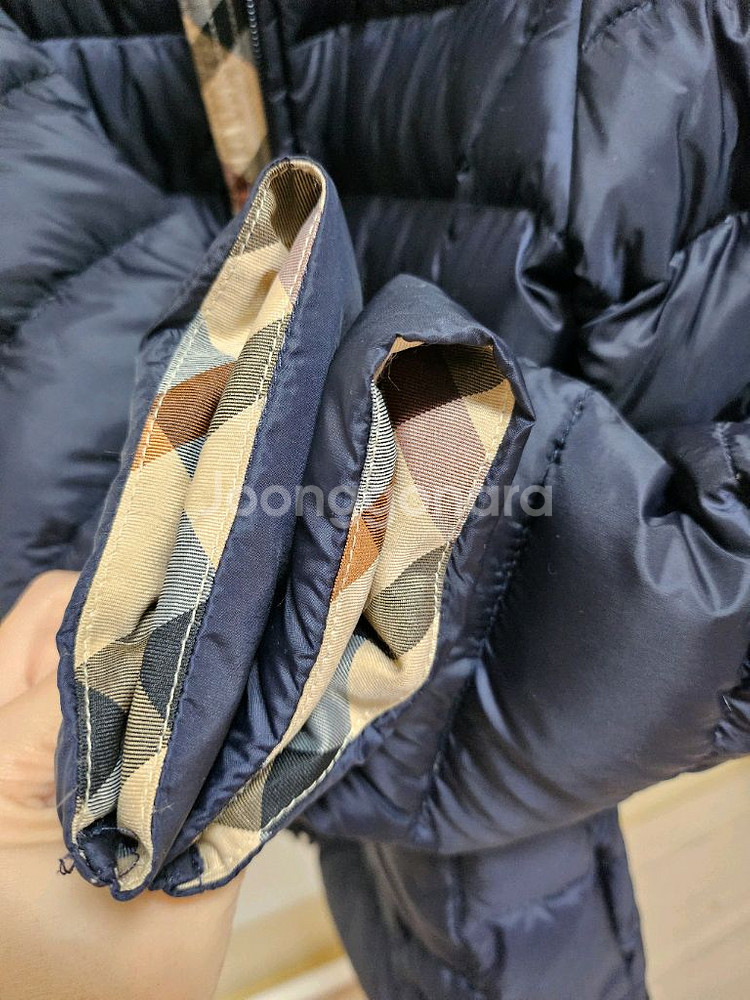 닥스키즈 여아 경량패딩 130 사이즈 팝니다--2