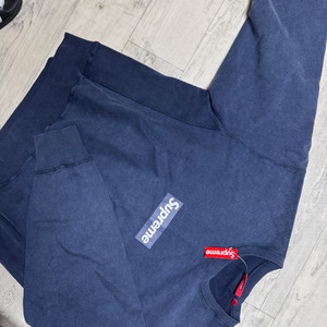 슈프림 워시드 맨투맨