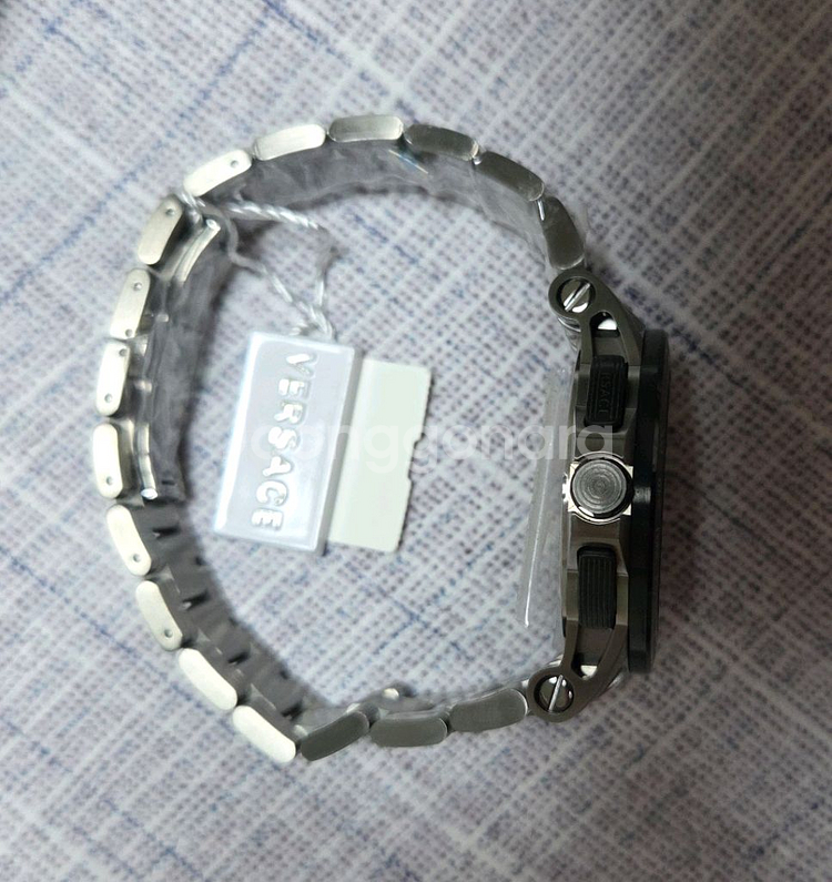 [정품 새제품] 명품 베르사체 남성시계. VERSACE--8