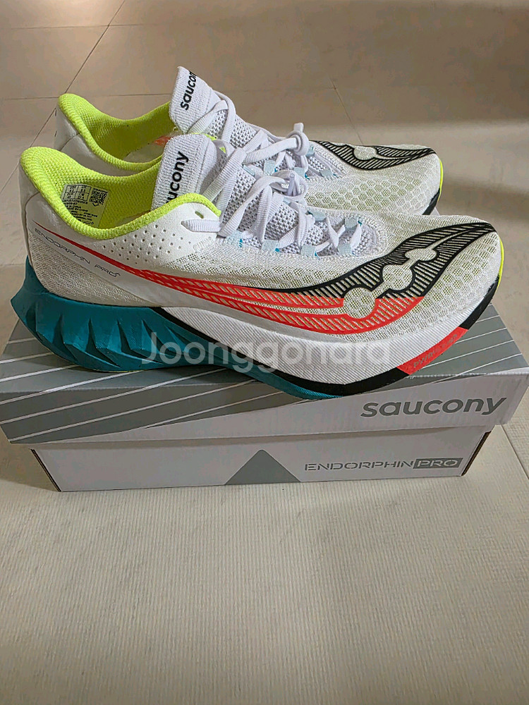 써코니 엔돌핀 PRO4 러닝화(엔돌핀 프로4)--0