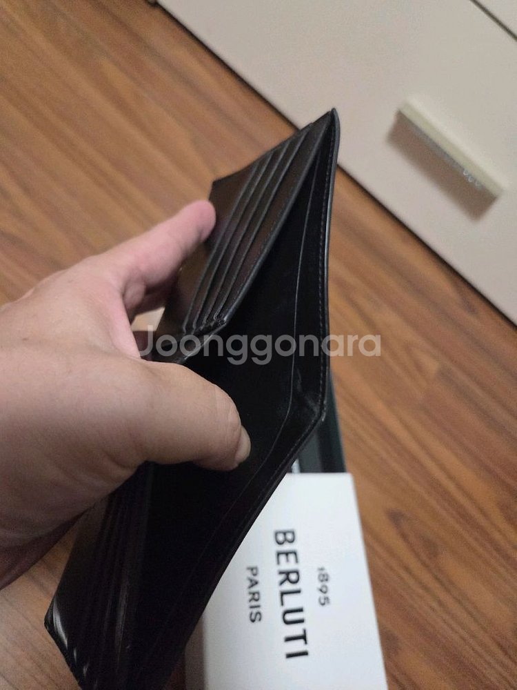 벨루티 스크리토 반지갑--3