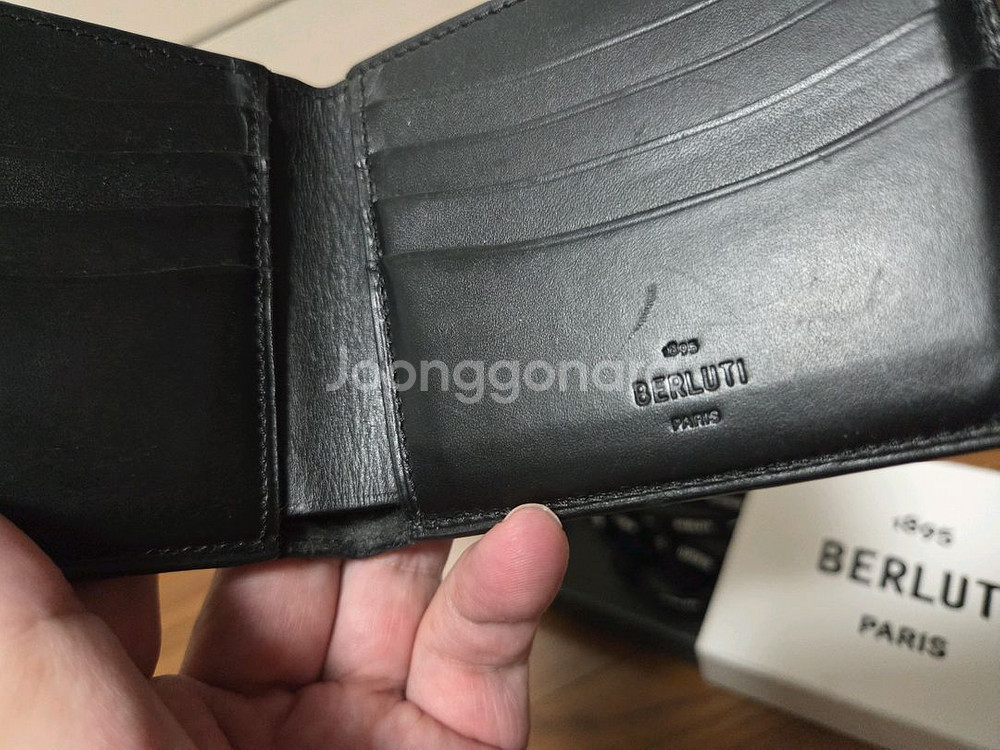 벨루티 스크리토 반지갑--4