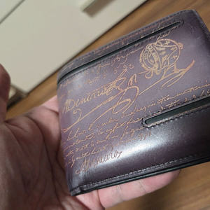 벨루티 스크리토 반지갑