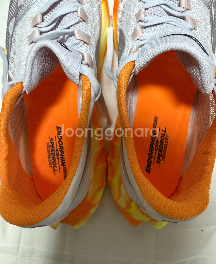 써코니 엔돌핀 PRO 4 S10939-30 런닝화--2