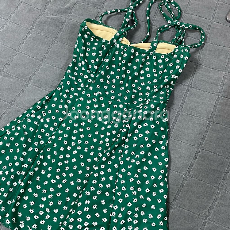 그린 꽃무늬 미니 캡내장 원피스 수영복--4