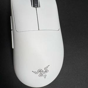 레이저 데스에더v3pro 8000폴링레이트 지원