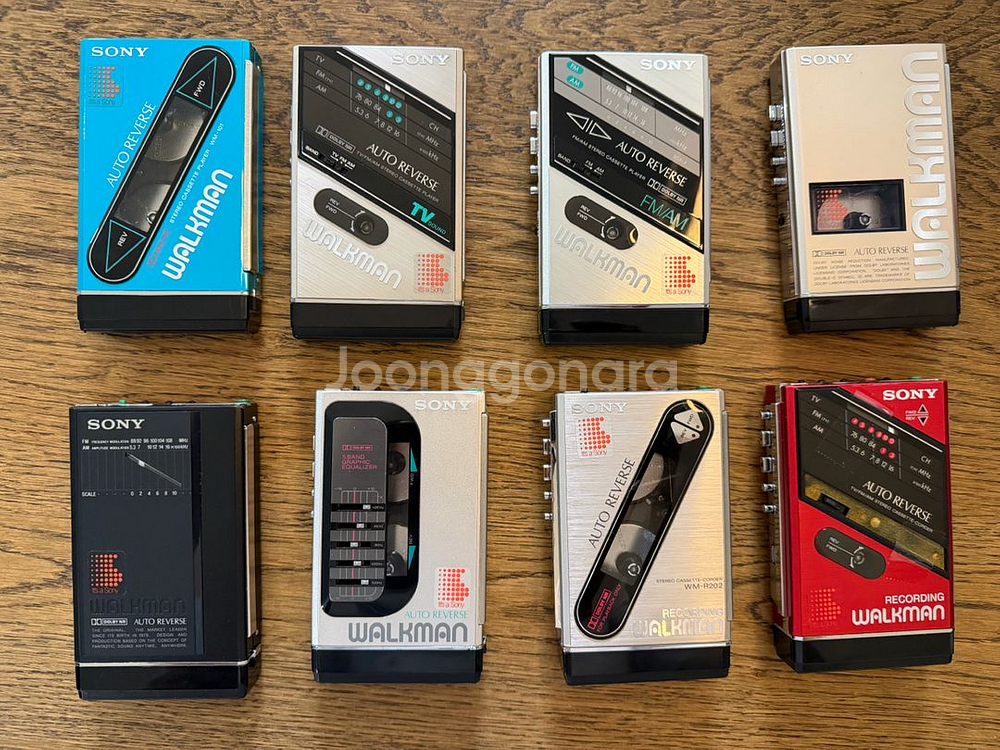 Sony WM-101, WM-103 등 여러개 기계식 카세트 워크맨 판매 합니다.--2