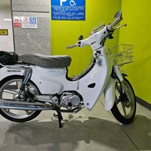 혼다 슈퍼커브 110 스쿠터 23년식 400km