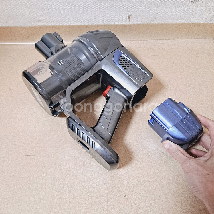 정상작동 쿠비녹스 무선청소기 배터리좋음 2in1 스틱+핸디형 진공청소--6