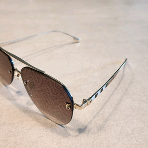 버버리 선글라스