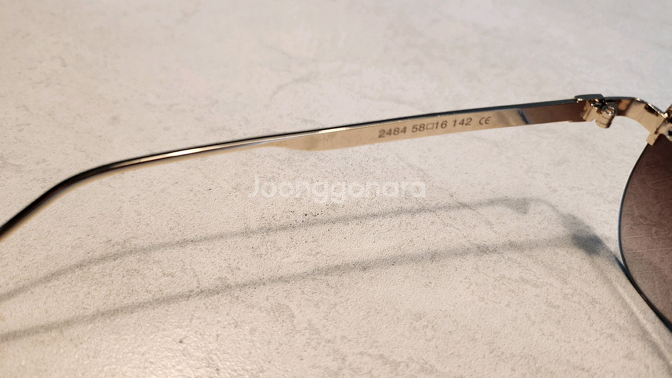 버버리 선글라스--4