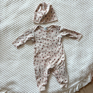 3-6m 우프 oeuf 아기 딸기 바디수트슈트 모자세트 비니 올인원우주복