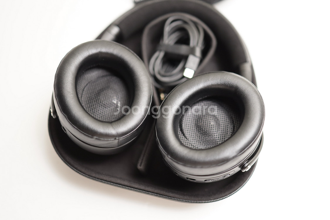 포칼 베티스 딥블랙 9월구매제품--1