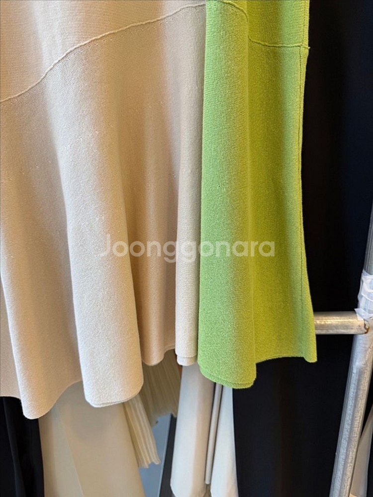 한섬 래트바이티(LATT) 그린 베이지 니트 롱원피스--1