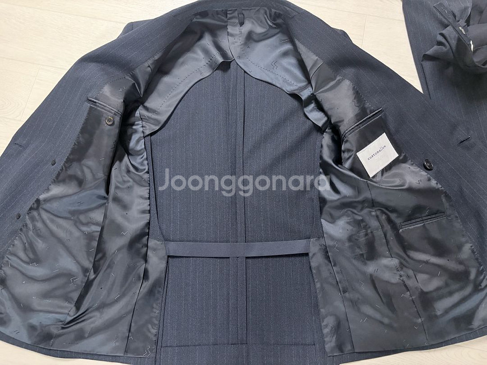 커스텀멜로우 스트라이프 수트--3