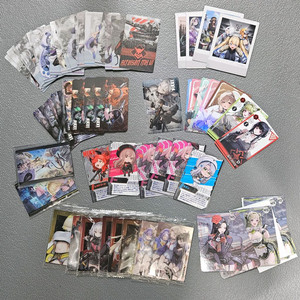 니케 AR카드, 메탈카드, 웨하스 등 여러종류 포토카드 이미지