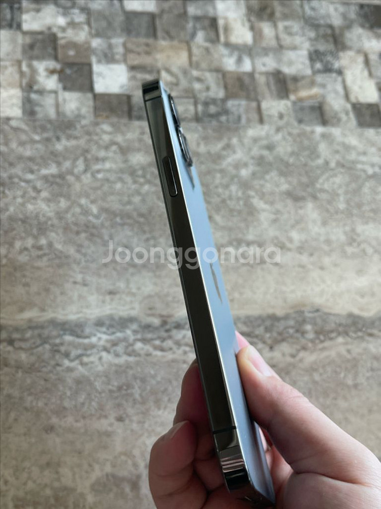 아이폰 12 프로 맥스 그래파이트 128GB 배터리84% 미세 액정파손--7