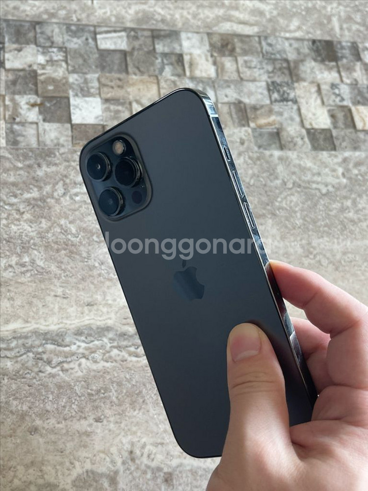 아이폰 12 프로 맥스 그래파이트 128GB 배터리84% 미세 액정파손--8