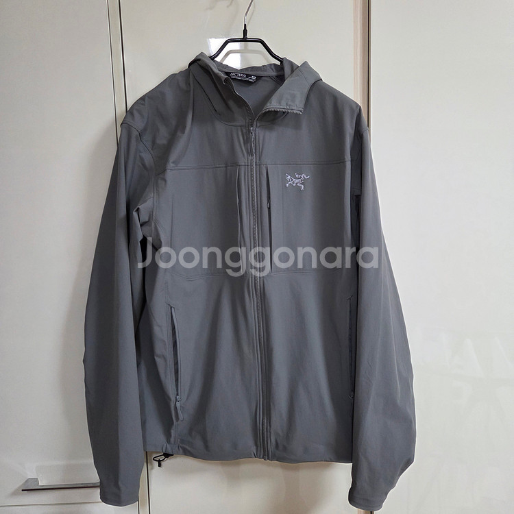 아크테릭스 감마 후디 Void / M 팝니다.--0