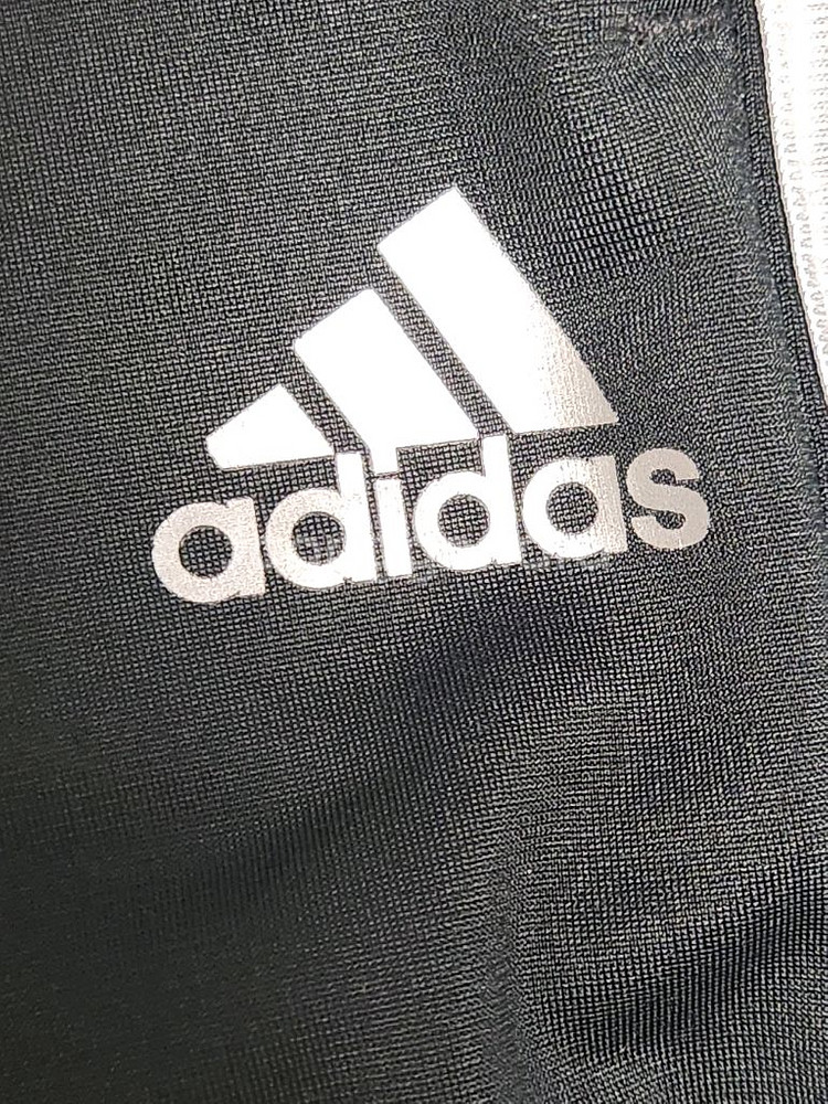 아디다스 레귤러핏 기모 트레이닝 트랙 팬츠(새상품급)아디다스 로고하고 삼선부분은 빛반사 재질이라 야간에 좋아요^^아--3