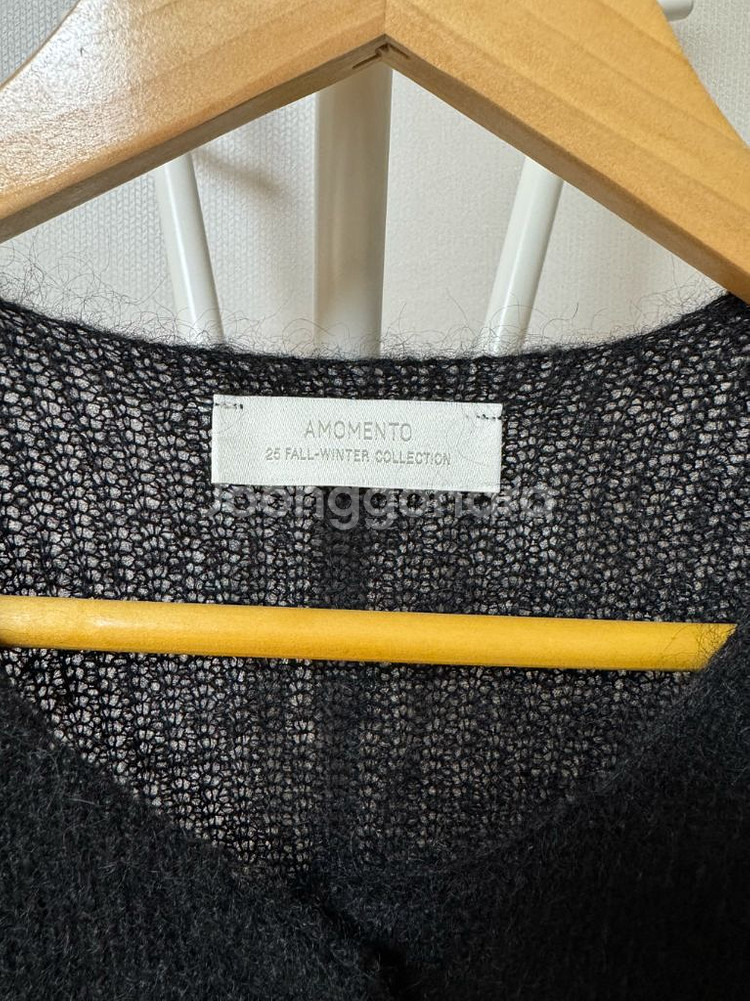 아모멘토 2025FW Round Neck Sheer Cardigan, Black, 0사이즈--7