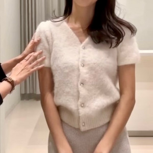 시에 펄리 브이넥 크림