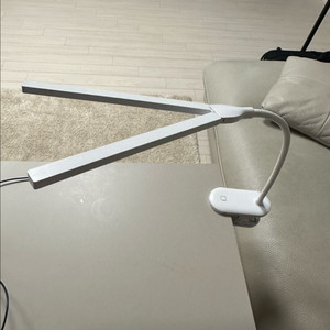 비센드 BS-550 듀얼램프 클립 집게 LED 스탠드 화이트