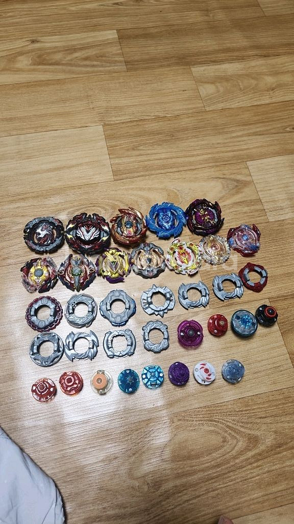 베이블레이드 팽이팝니다--0