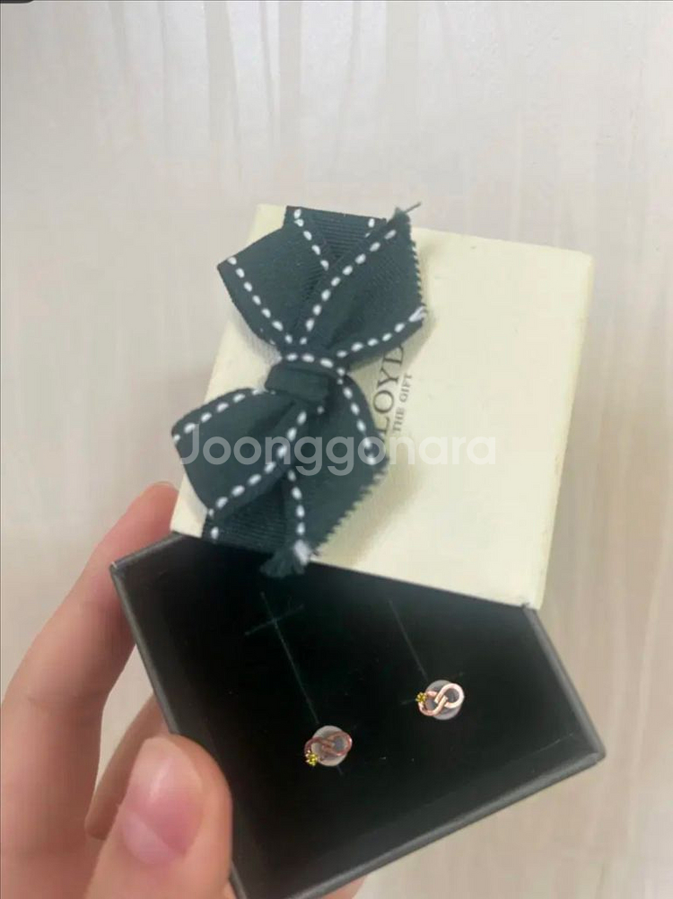 로이드 엔드리스 10K 골드 귀걸이--1