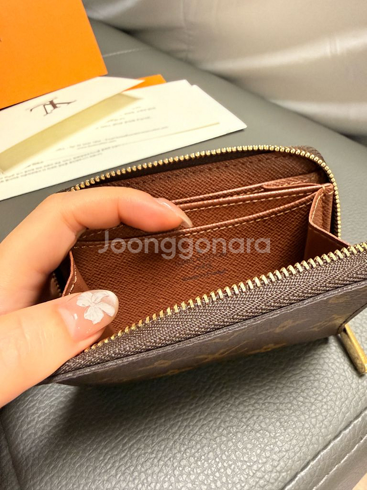 루이비통 지피 코인퍼스 새상품급--3