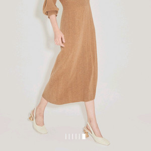 랑방 브이넥 니트 원피스