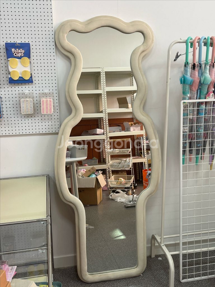 곰돌이 전신 거울 (카페 소품샵 쇼핑몰 매장 포토존)--4