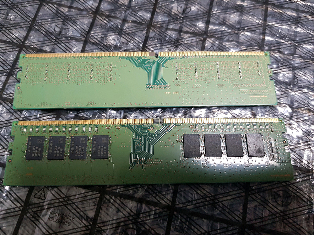 삼성 DDR4 2666v 16GB 메모리 2개 세트--1