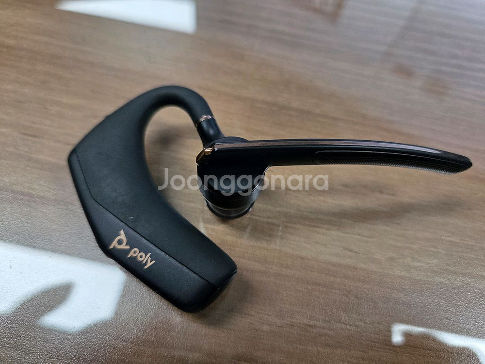 폴리 플랜트로닉스 보이저 레전드 50 블루투스이어폰--1