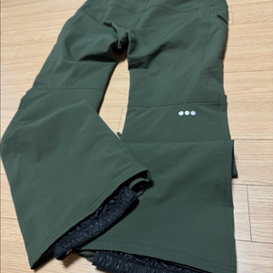 카레타 스키/보드복 포커스 m사이즈 팬츠 (여성용)