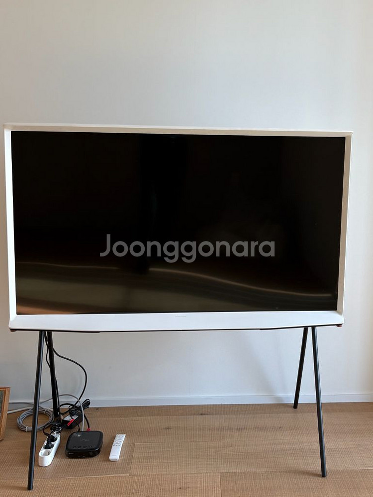 삼성 세리프 55인치 스마트TV + 리모컨--1