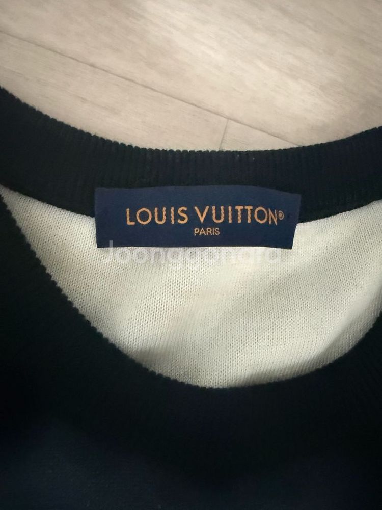 루이비통 맨투맨 니트 M--3